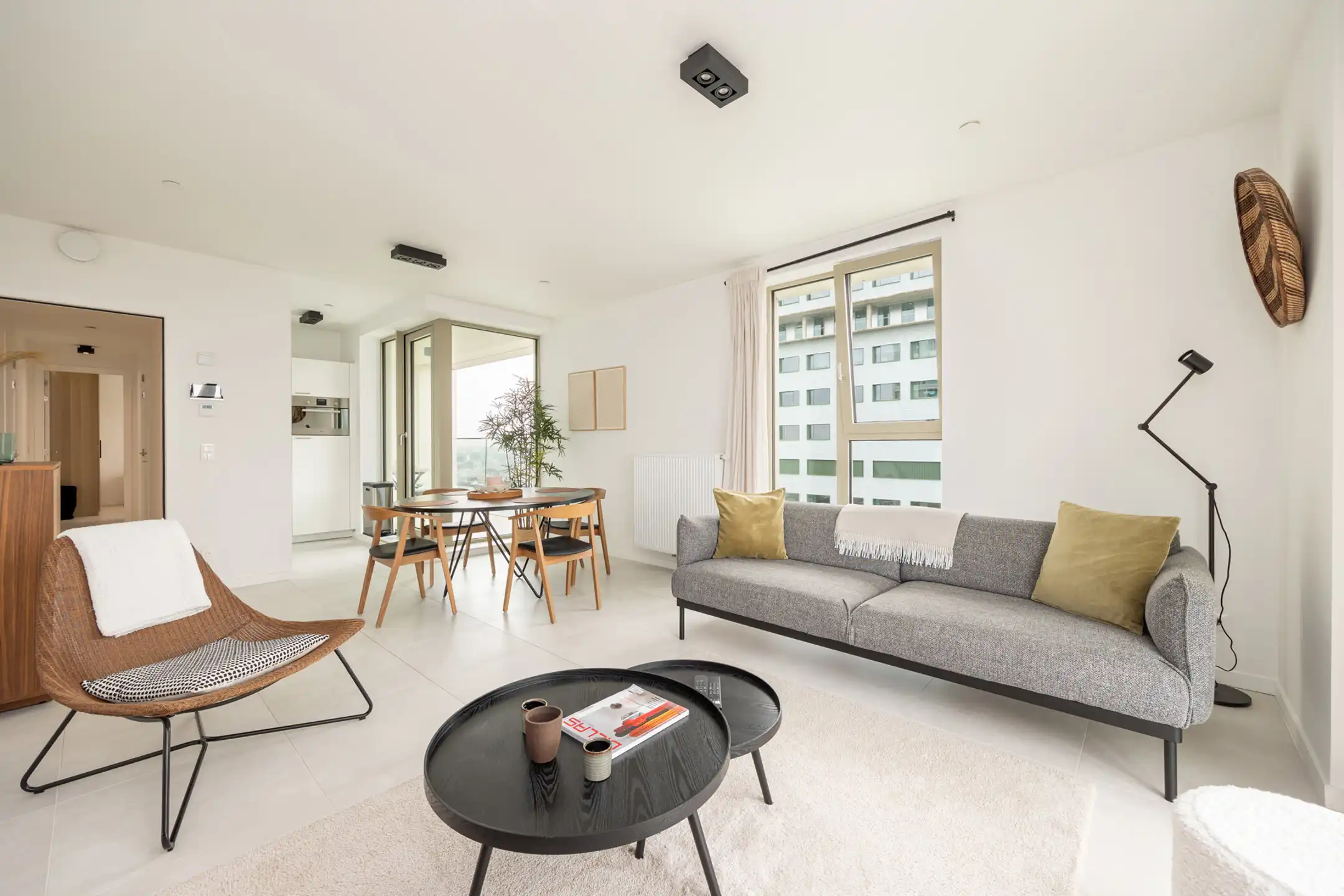 ANTWERPEN - gemeubeld appartement met weids zicht foto 3