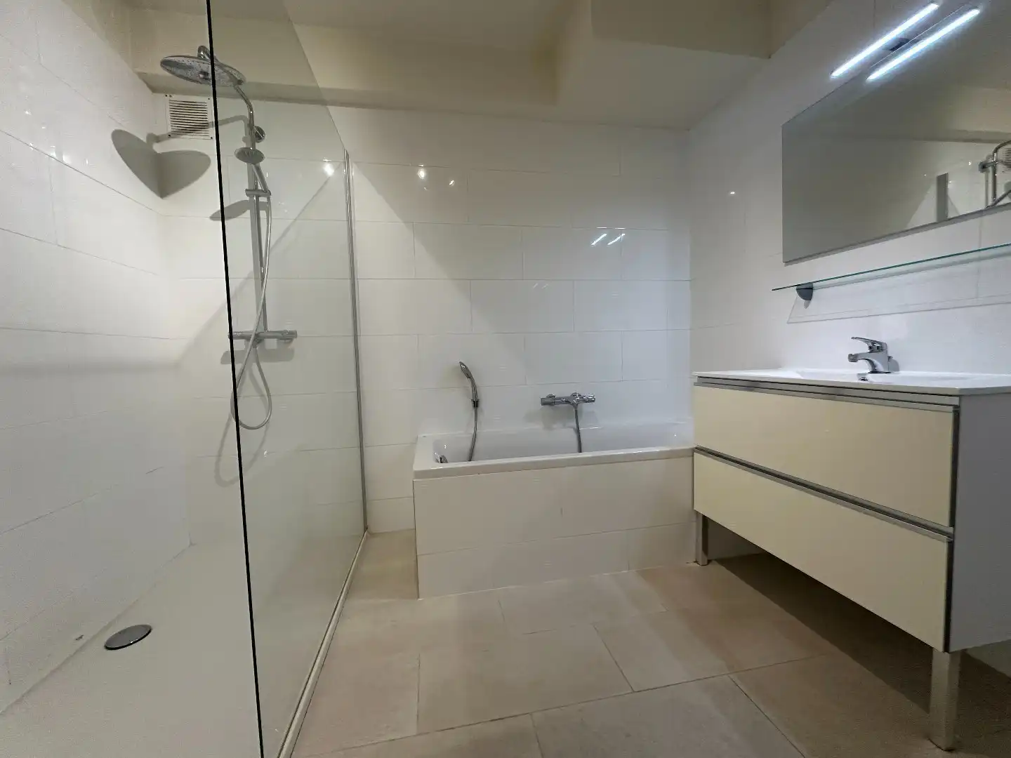 Ruim appartement vlakbij Station Gent Sint-Pieters foto 8