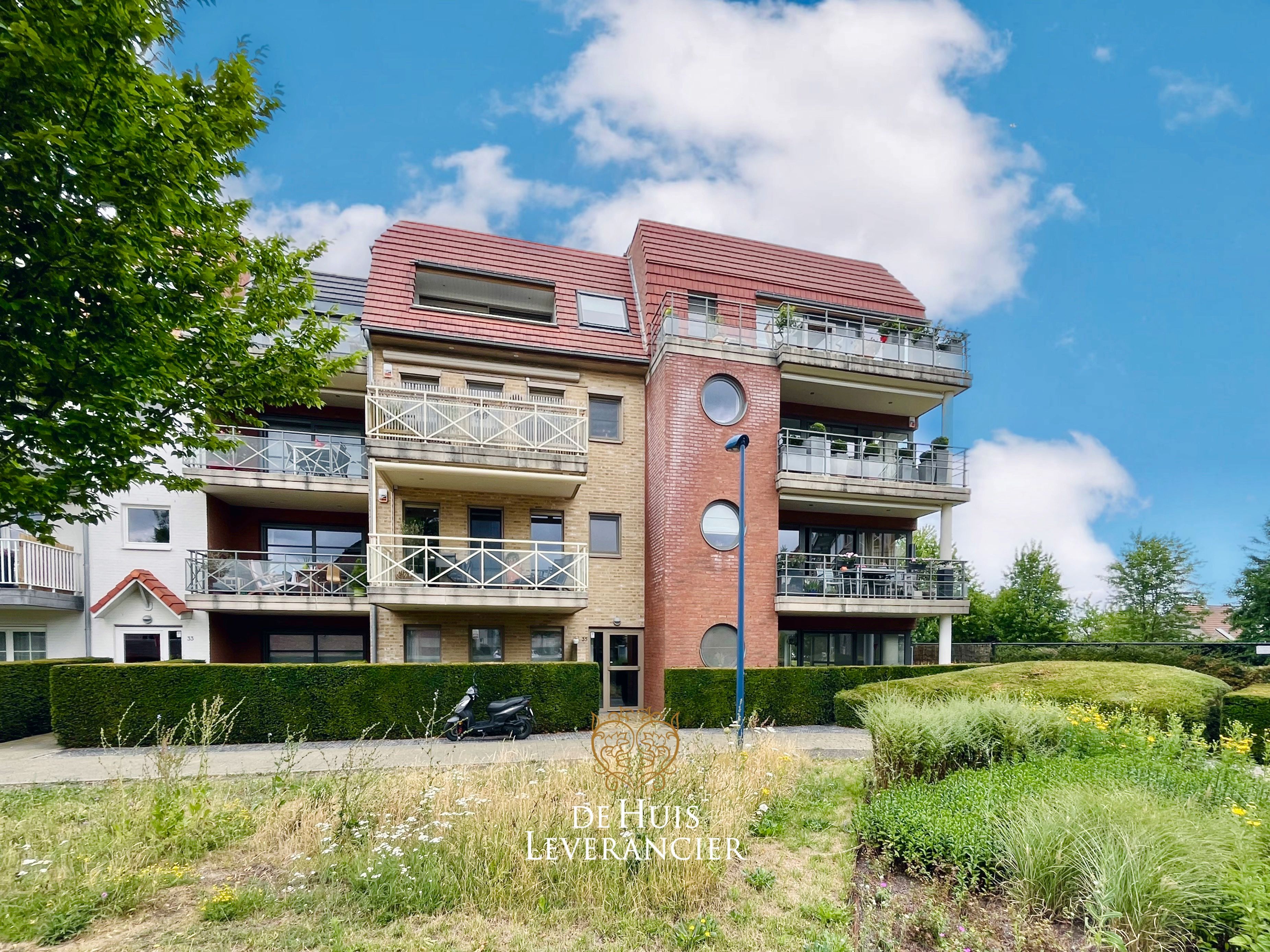 Ruim gelijkvloersappartement met 3 slaapkamers en garagebox te koop in Kontich foto 4