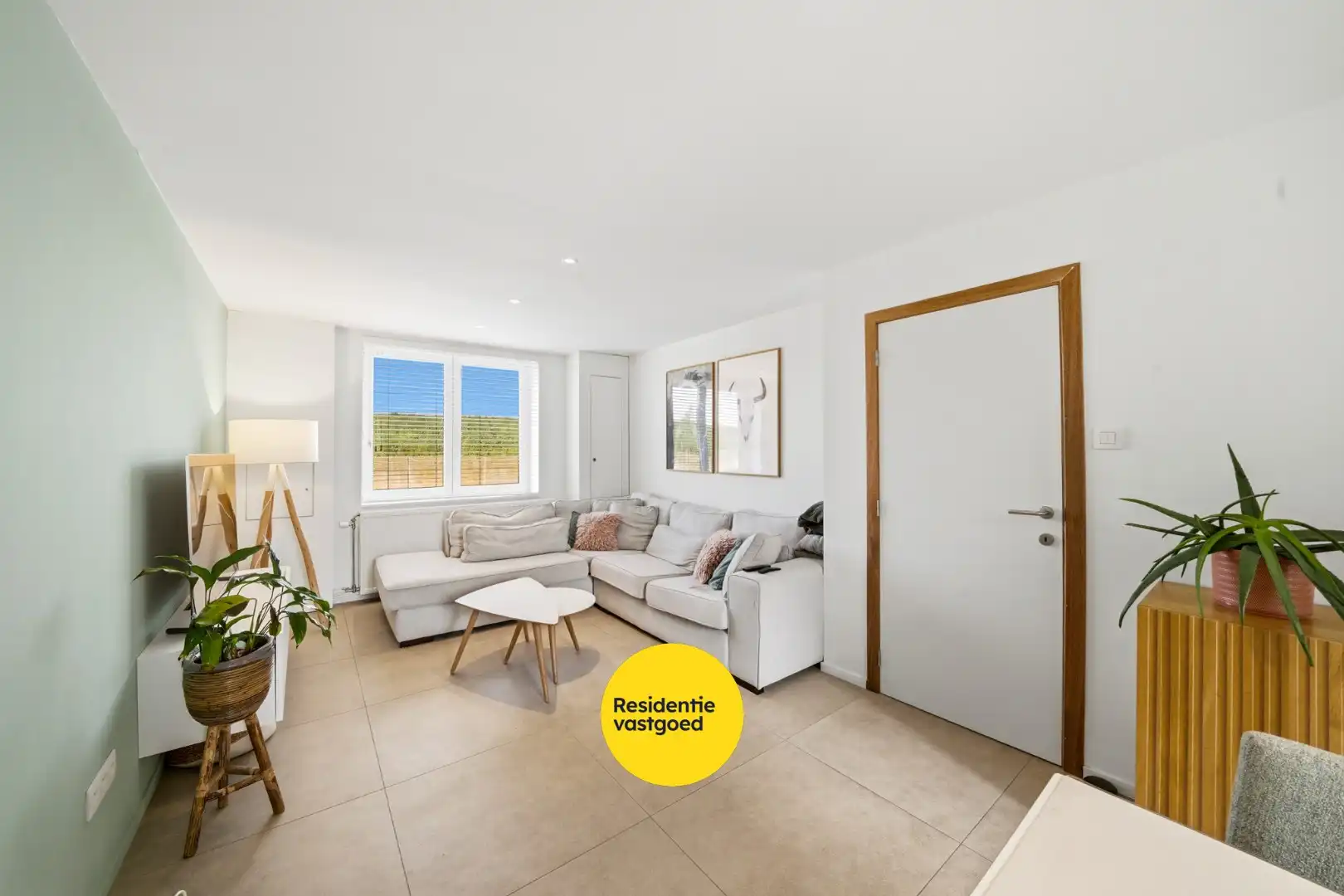 Instapklare woning met 3 slaapkamers en tuin met zicht op de Spuikom foto 4