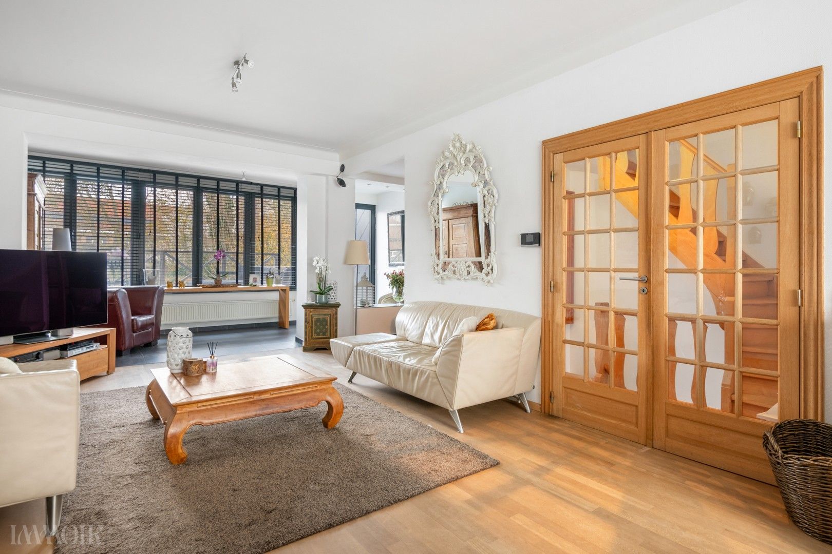 Prachtig gerenoveerde woning met praktijk/studio in hartje Schoten. foto 8