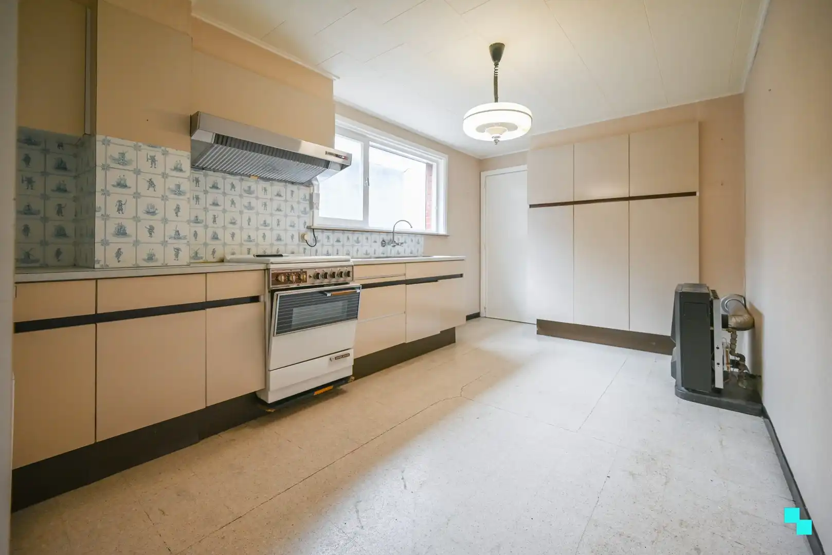 Centraal gelegen woonst met drie slaapkamers te Izegem foto 14