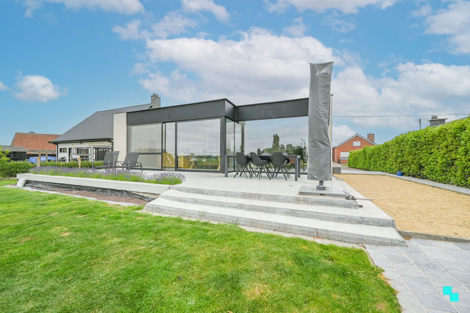 Energiezuinige bungalowwoning met landelijk verzicht in Kuurne! foto {{pictureIndex}}