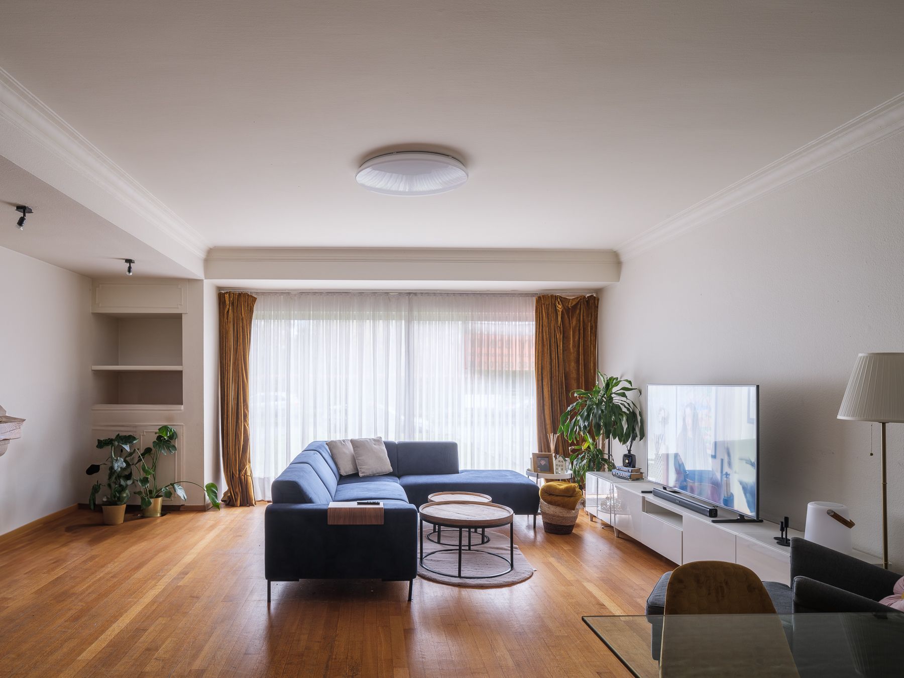 Ruim gelijkvloers appartement op toplocatie in Aalst foto {{pictureIndex}}