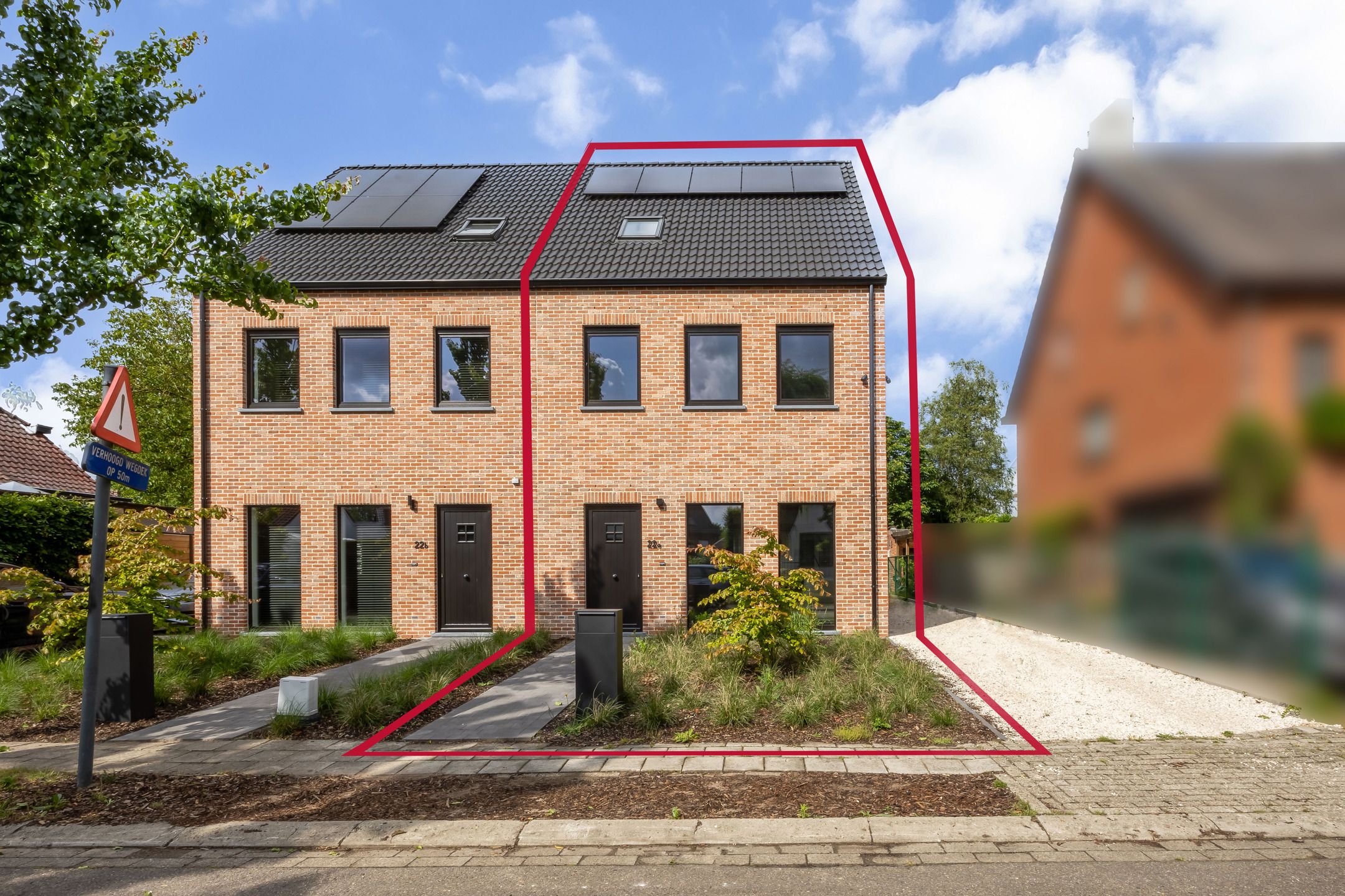 Stijlvolle energiezuinige woning met tuin in hartje Schilde foto {{pictureIndex}}