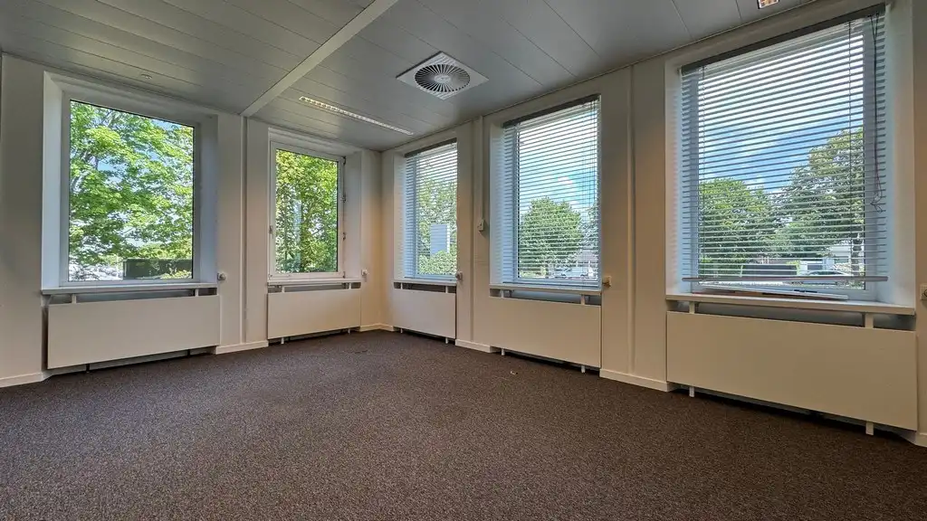 Instapklare kantoren te huur vlakbij E19 in Kontich foto 10