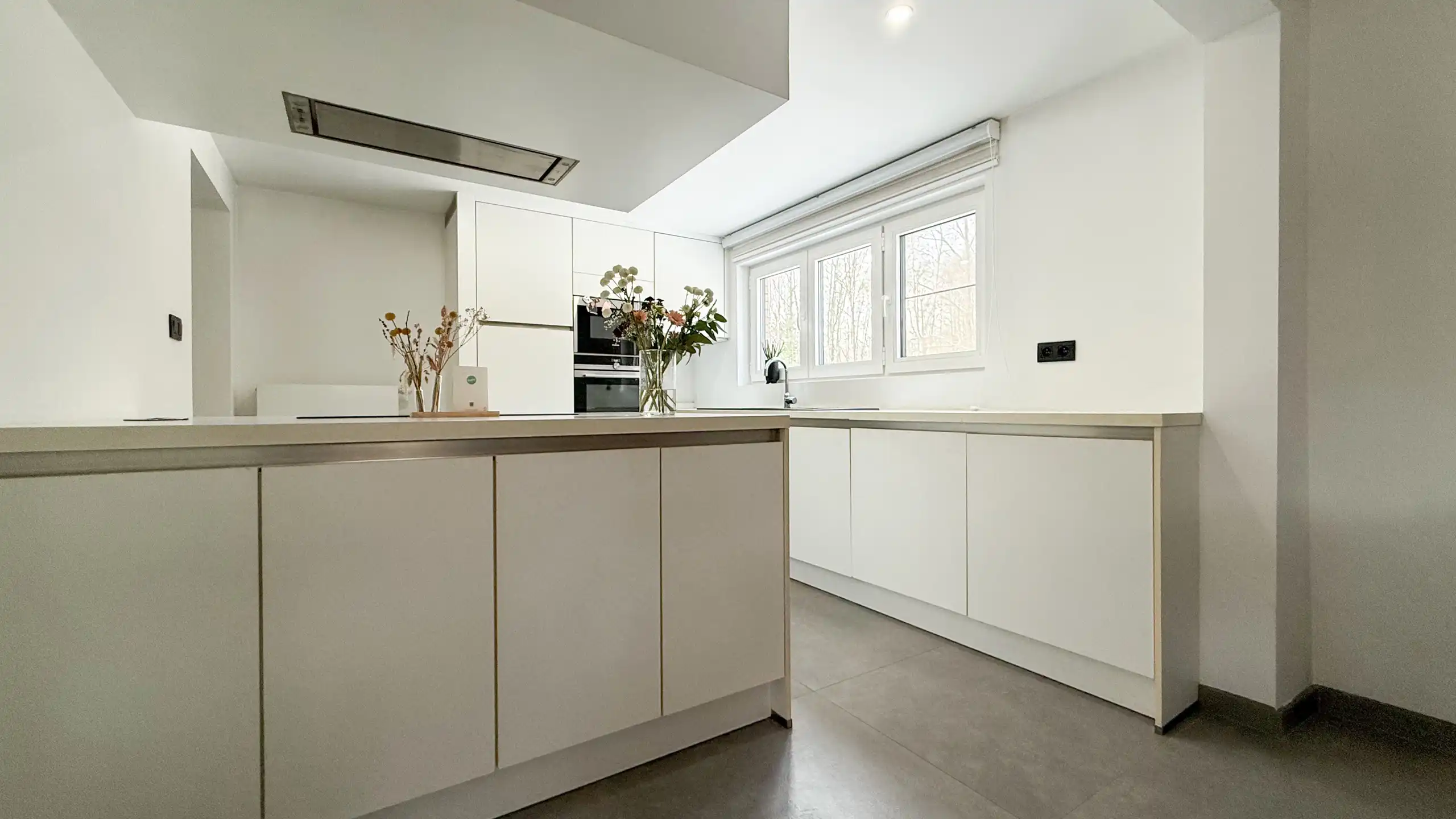 Instapklare halfopen bebouwing op topligging dicht aan natuurzone! foto 13