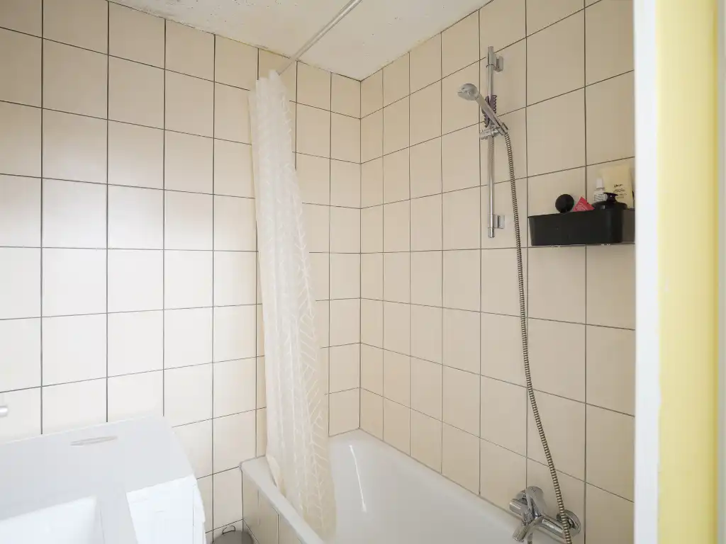 Rustig gelegen 1-slaapkamerappartement nabij station Gent-Sint-Pieters foto 8