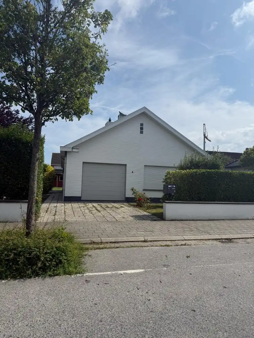 TE RENOVEREN BUNGALOW IN GEGEERDE WOONWIJK foto 13