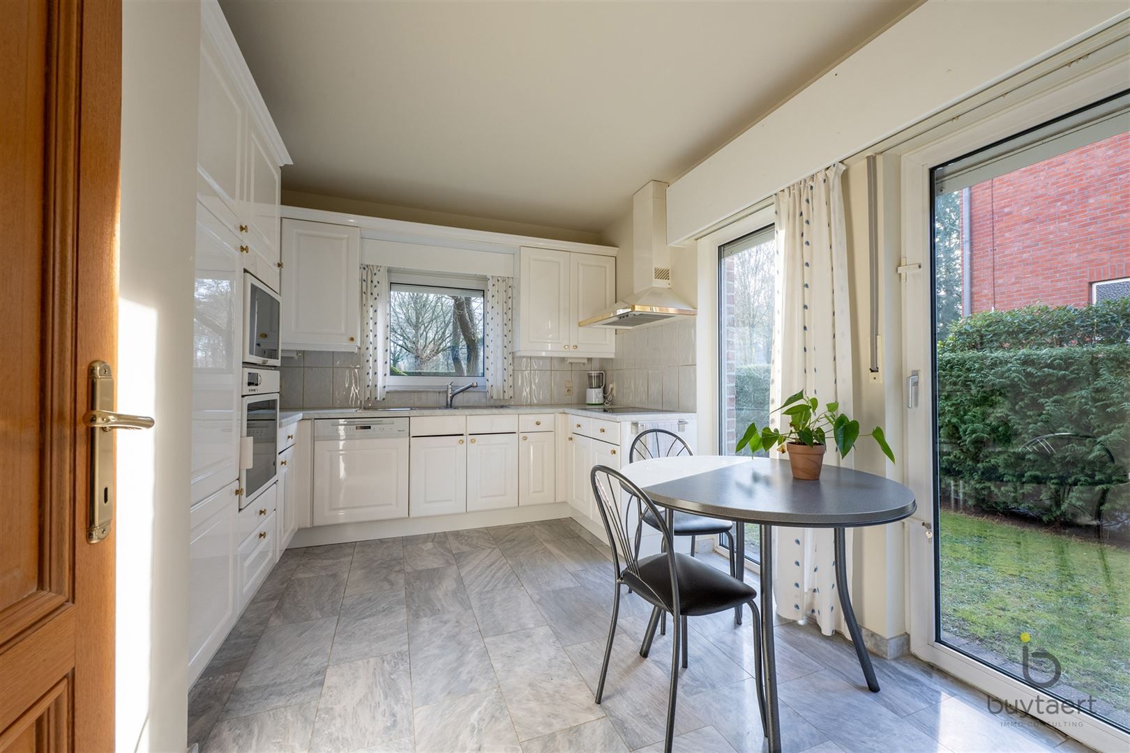 Verzorgde HOB nabij dorp Halle-Zoersel! foto 10