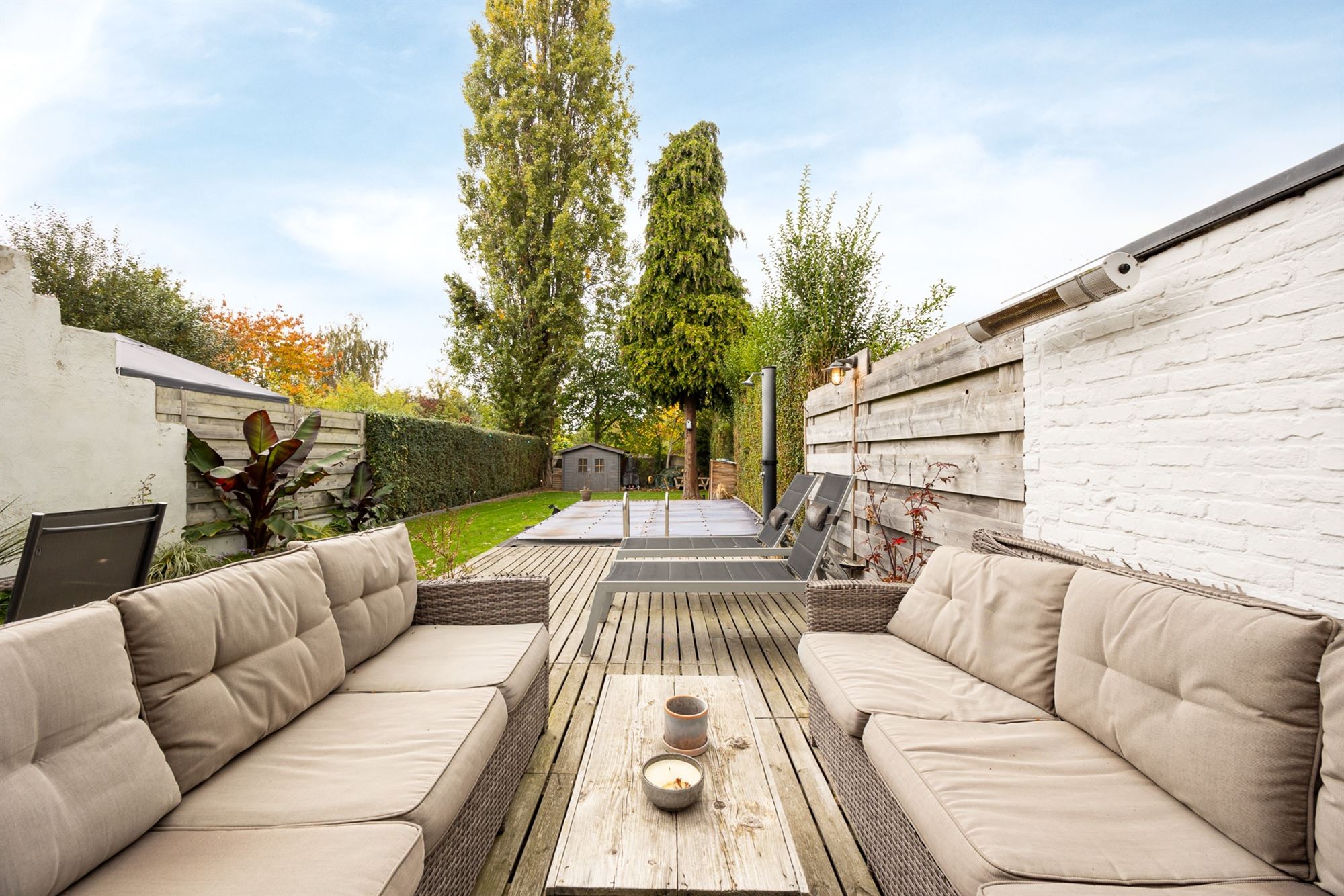 Instapklare, energiezuinige woning met ruime tuin en zwembad foto 6