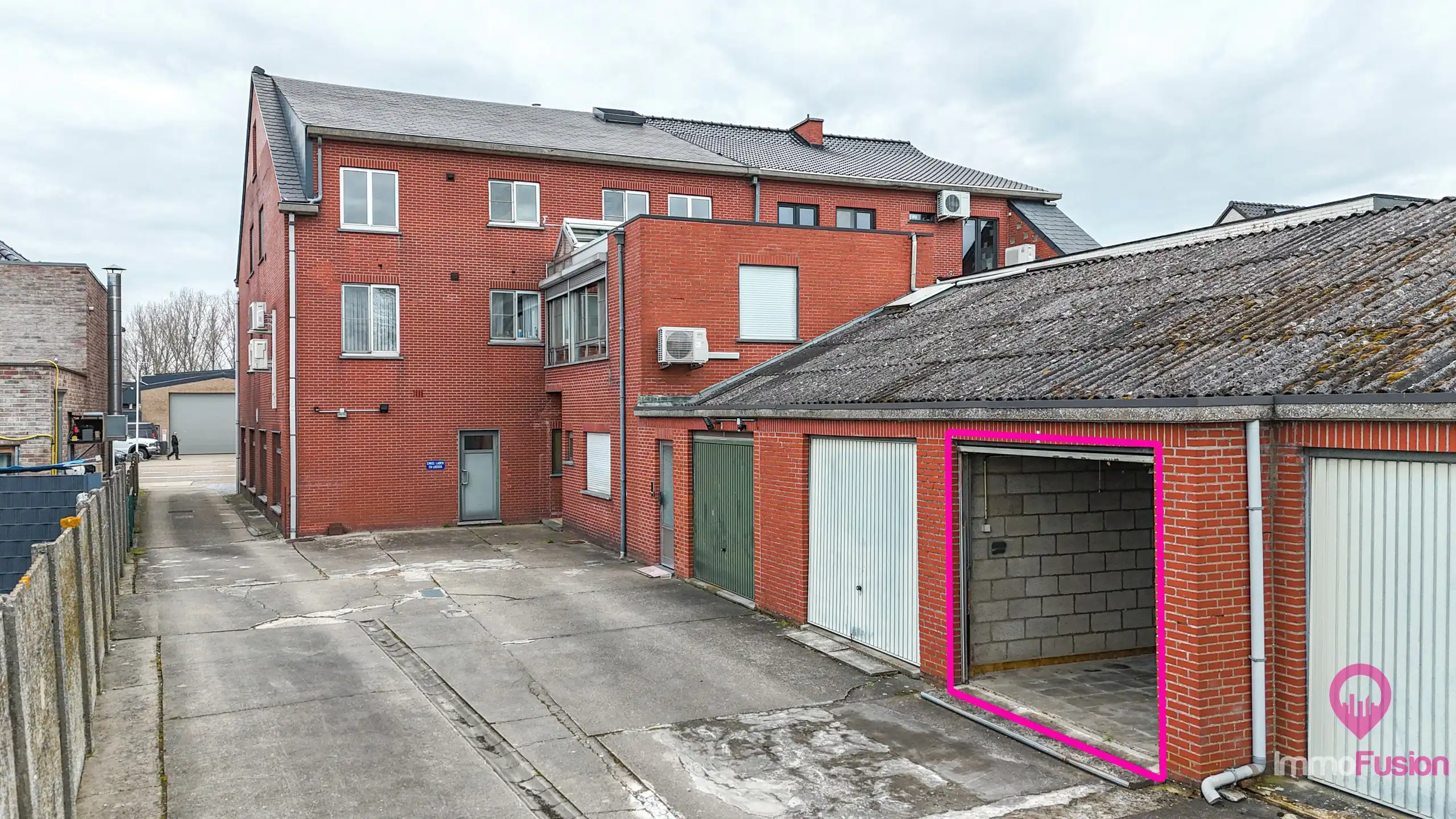 Ideaal gelegen 2-slaapkamerappartement met uitstekende bereikbaarheid! foto 28