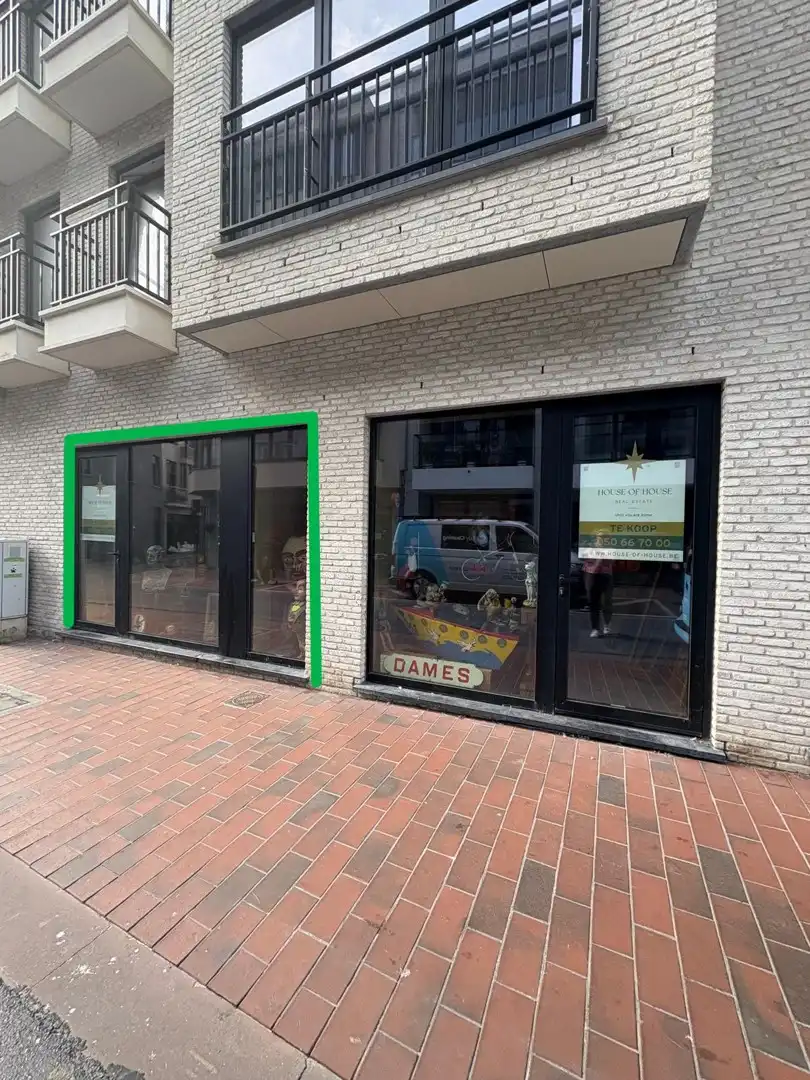 Nieuwbouw handelspanden op topligging in Blankenberge foto {{pictureIndex}}