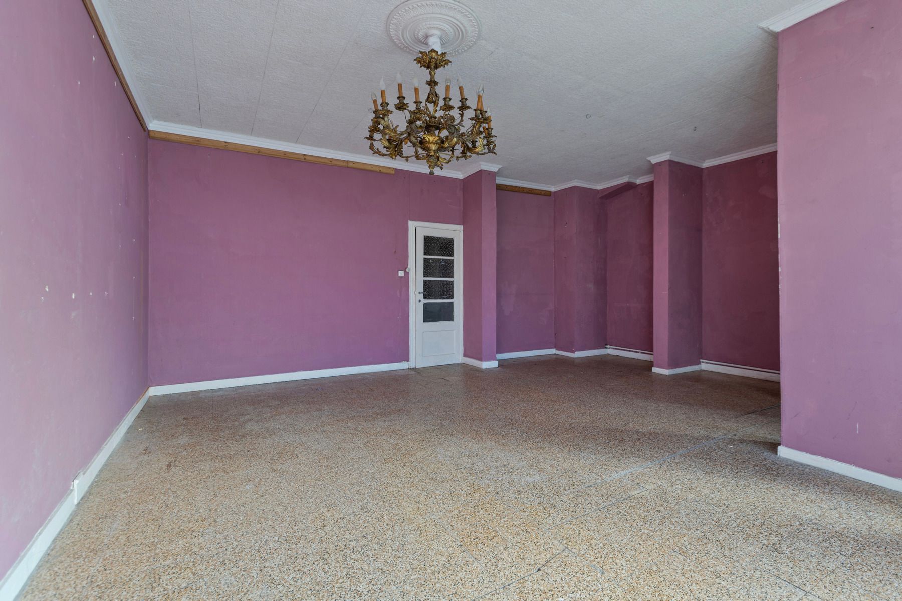 Een karaktervolle woning met veel potentieel . foto 7