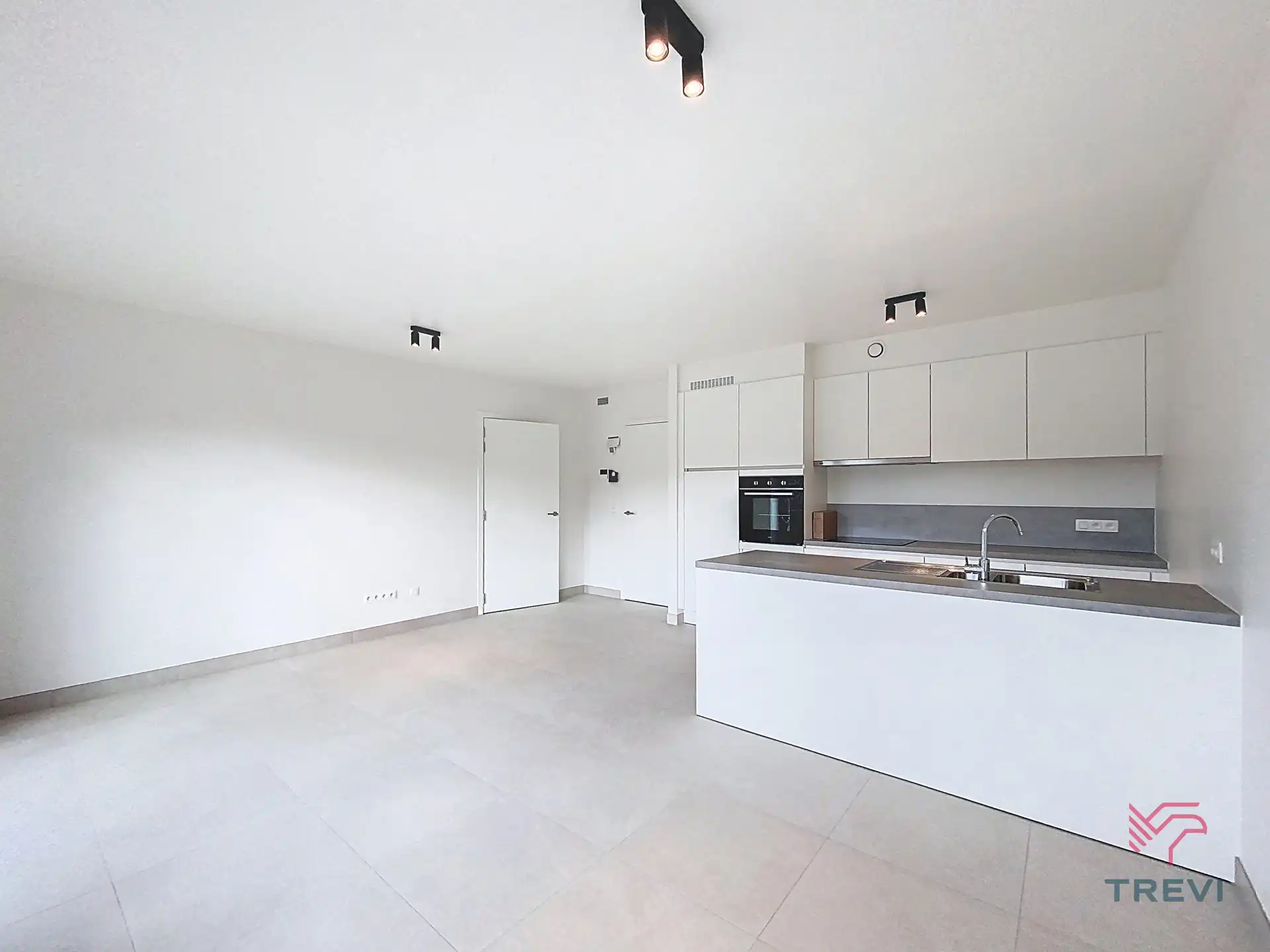 Nieuw appartement met 2 slaapkamers in een ideale omgeving foto 3