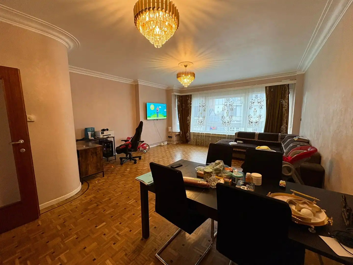 TWEE SLAAPKAMER APPARTEMENT OP DE DERDE VERDIEPING MET TERRAS foto 2