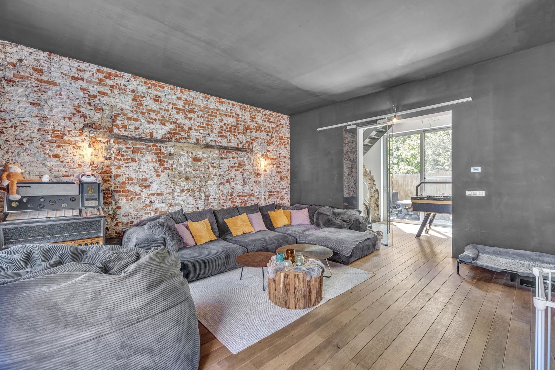 Ruime woning met prachtige tuin en diverse mogelijkheden foto 4