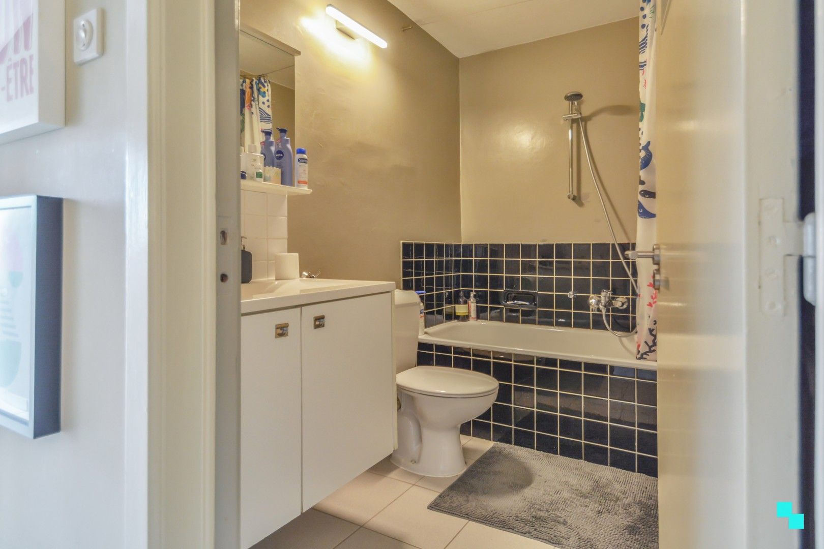 Appartement met garagebox op de Coupure foto 17