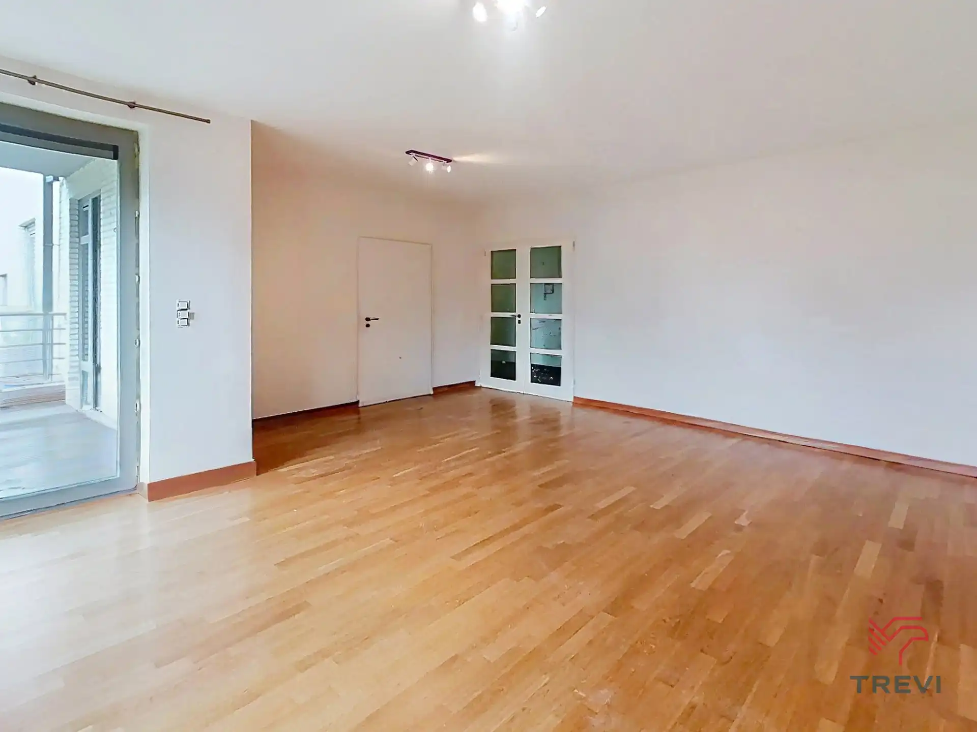 Mooi appartement met 2 slaapkamers + parkeerplaats foto 3