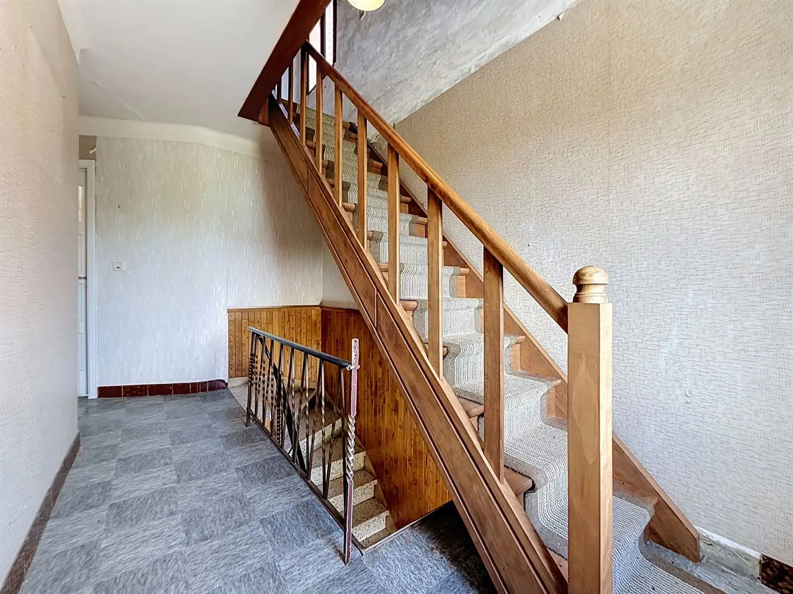 Te renoveren woning met 3 slpks en zolder, tuin, 12a 06ca foto 28