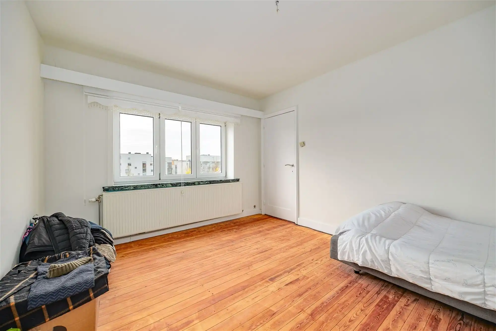 Instapklaar huis met magazijn in het centrum foto 21