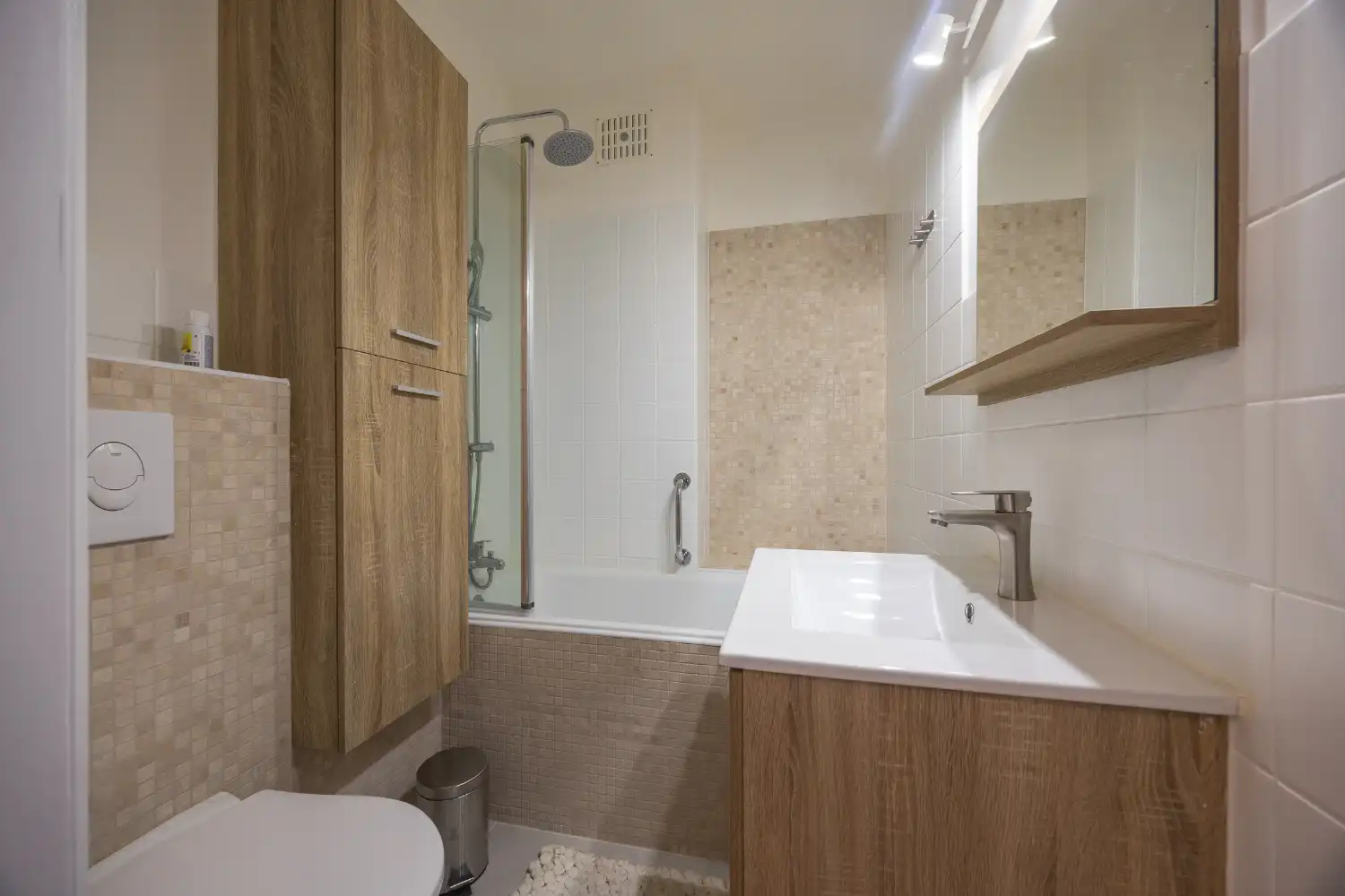 Prachtig gerenoveerde studio te koop in Middelkerke, op slechts enkele stappen van de zee foto 16