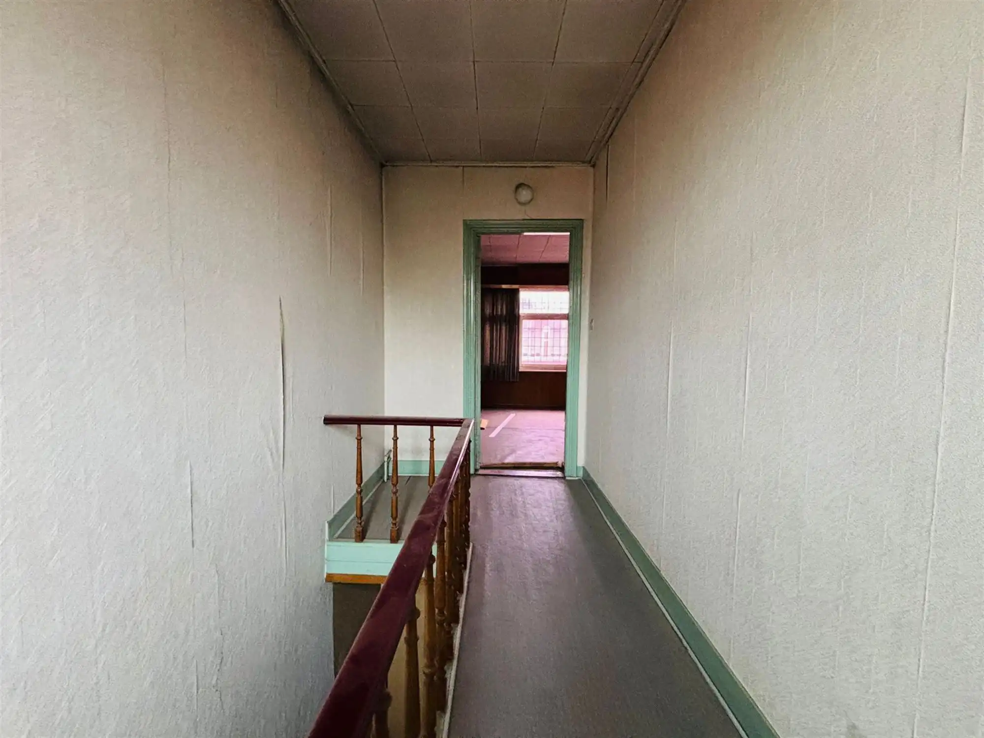 Karaktervol handelshuis met woonst foto 6