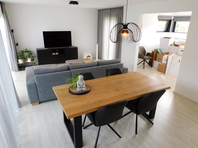 Gezinswoning met 3 slaapkamers en grote tuin foto 5