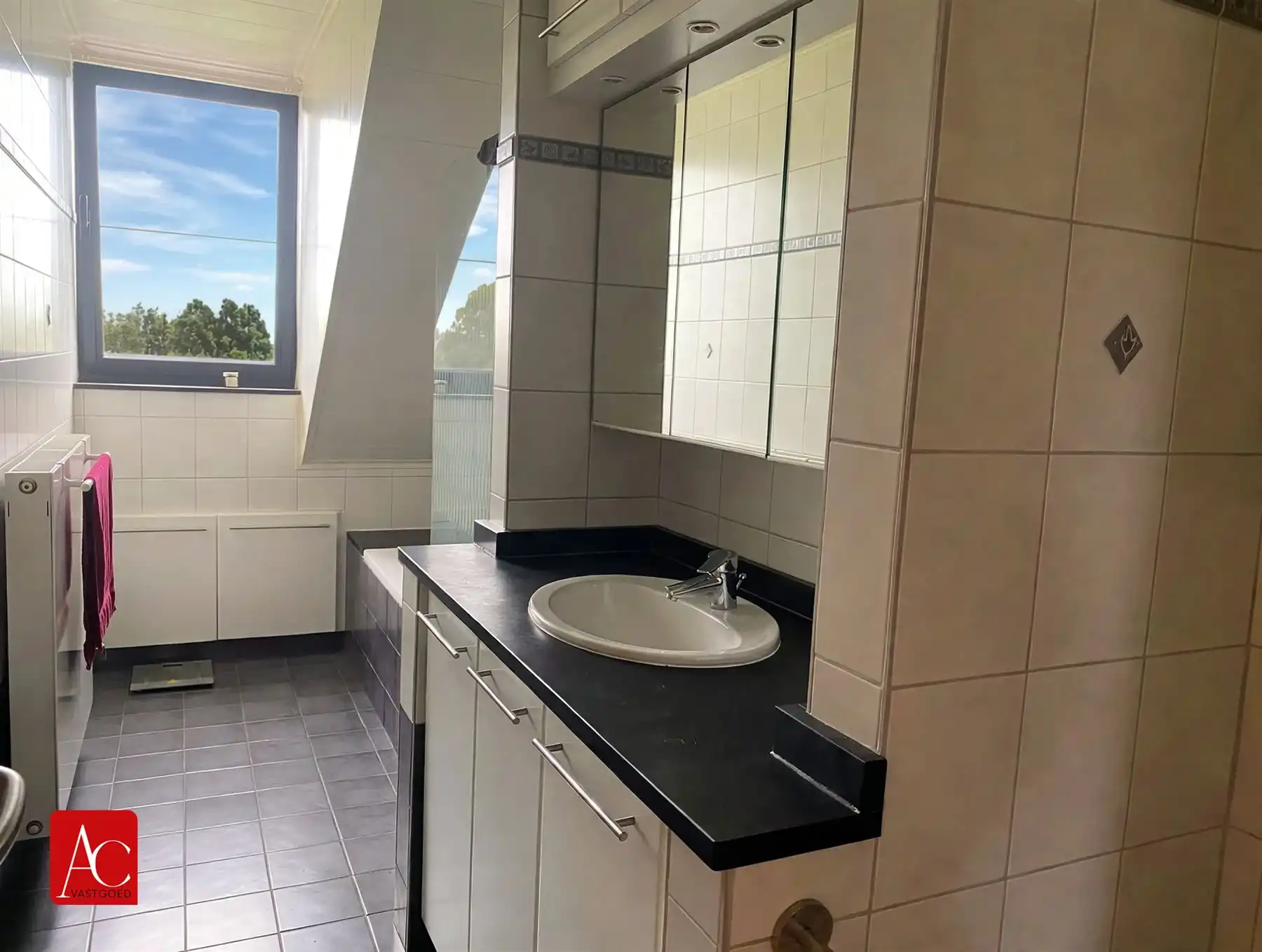 Duplex appartement te Melsele, prachtig terras en parking  foto 9