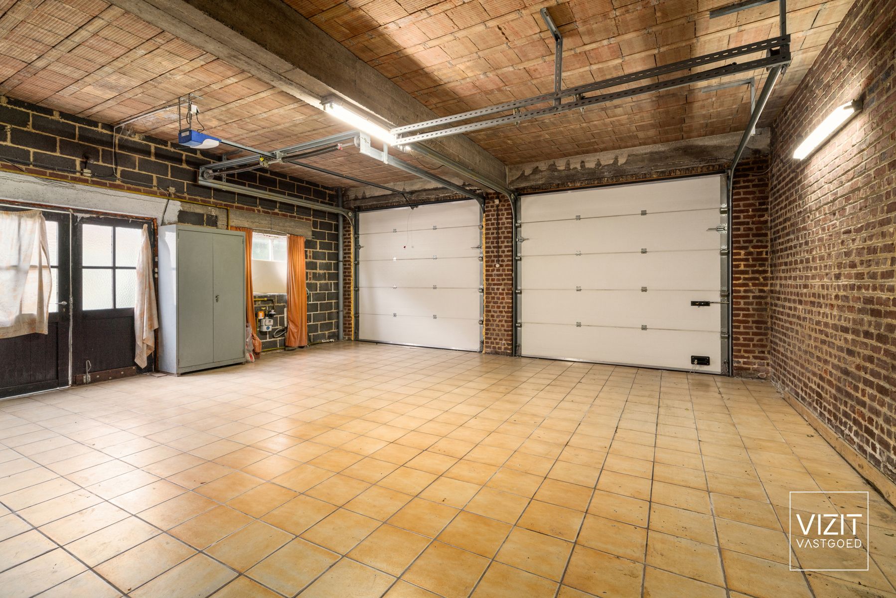 Stadswoning met tuin en zeer ruime garage!  foto 8