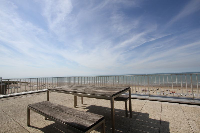 Luxe vastgoed: Penthouse met riant terras en zicht op zee foto 2