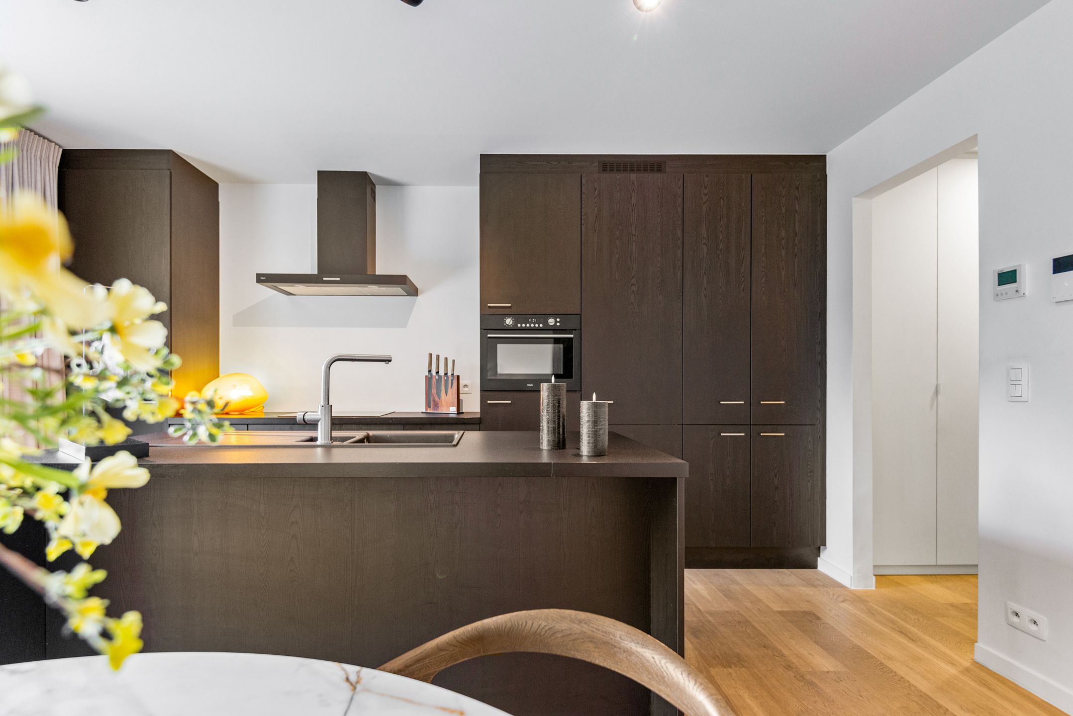 Prachtig afgewerkt, recent gelijkvloers appartement met tuin foto 6
