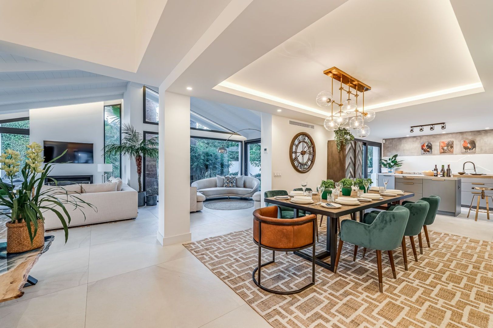 ZELDZAME EIGENTIJDSE VILLA IN IBIZA-STIJL IN NAGUELES foto 23