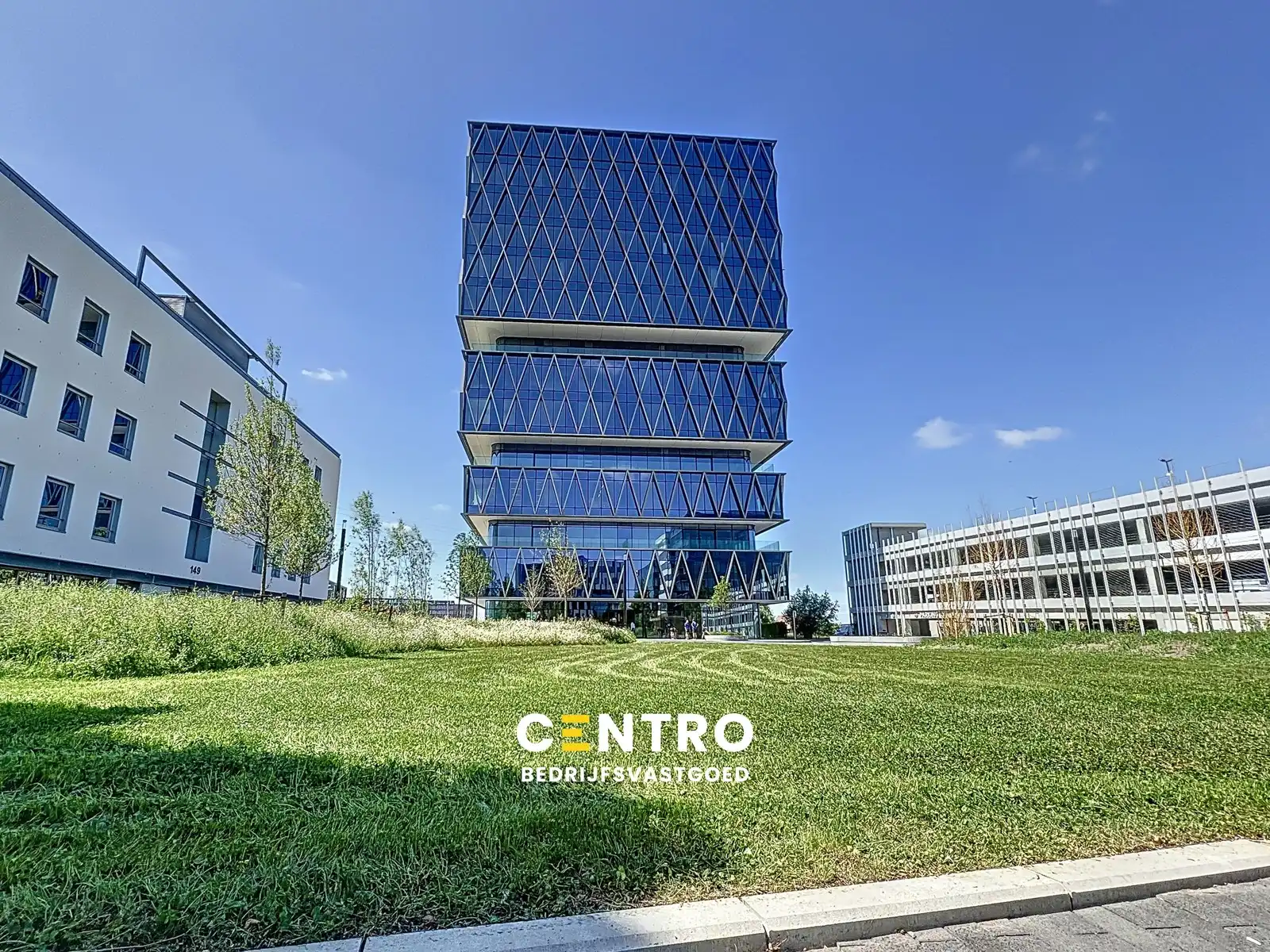 Commerciële ruimte te huur Kwadestraat 155/3.3 - 8800 Roeselare