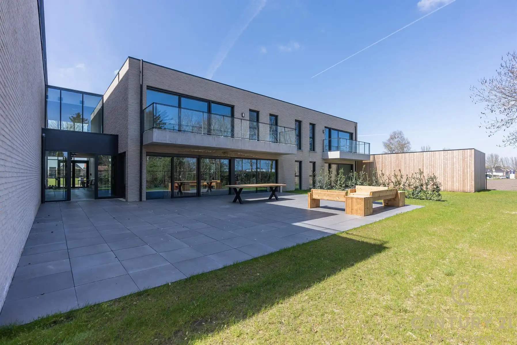 Groen gelegen assistentiewoning in Hoogstraten foto {{pictureIndex}}
