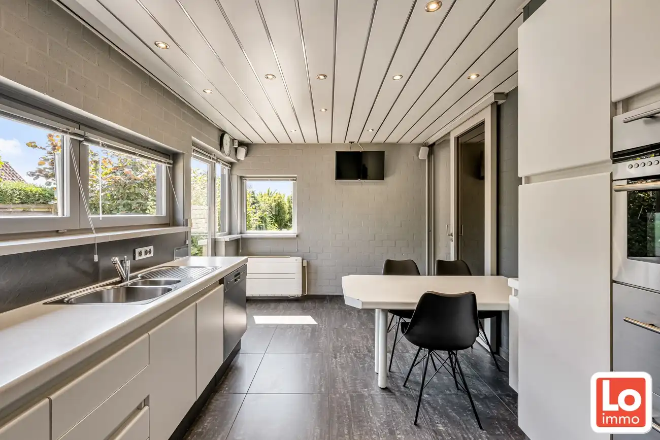 Energiezuinige open woning met inpandige én afzonderlijke garage en gezellige tuin op een rustige locatie tussen Zaffelare en Lochristi! foto 15