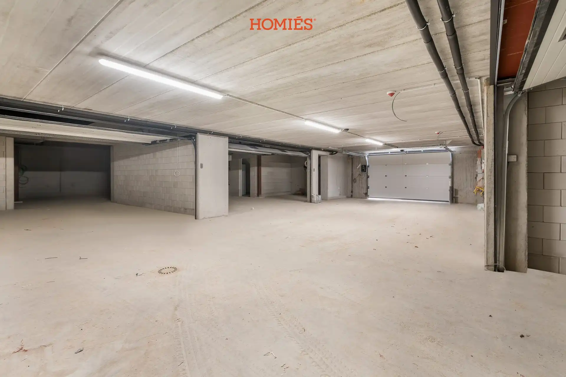 Urban villa in groene omgeving foto 33