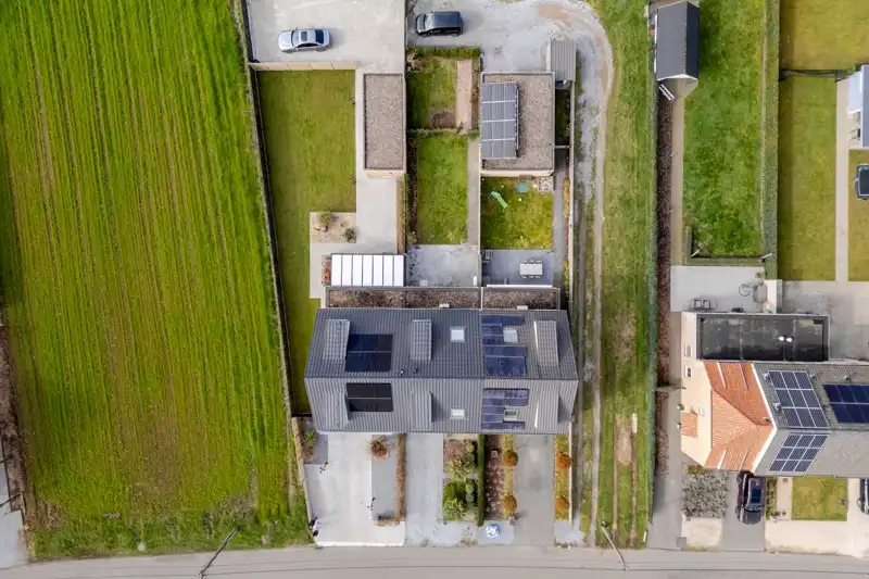 Energiezuinige halfopen woning met 3 slaapkamers. foto 5
