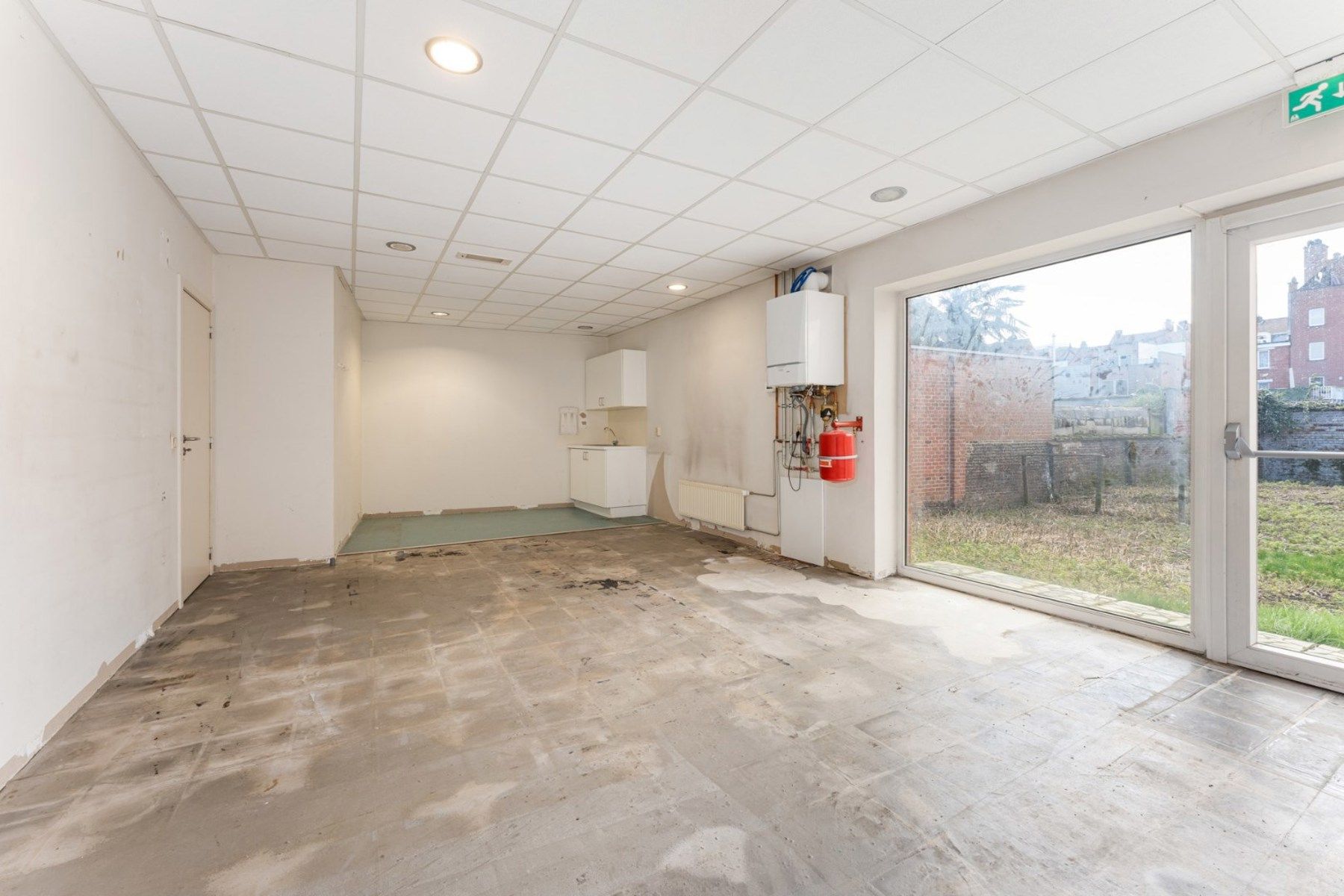 Handelsgelijkvloers op commerciële topligging in het centrum foto 7