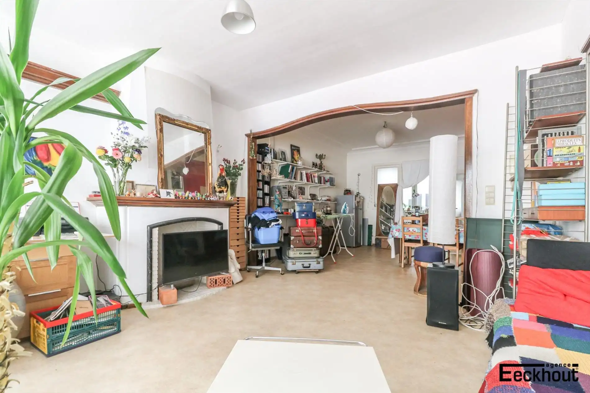 Gelijkvloersappartement met mooie zongerichte koer ! foto 2