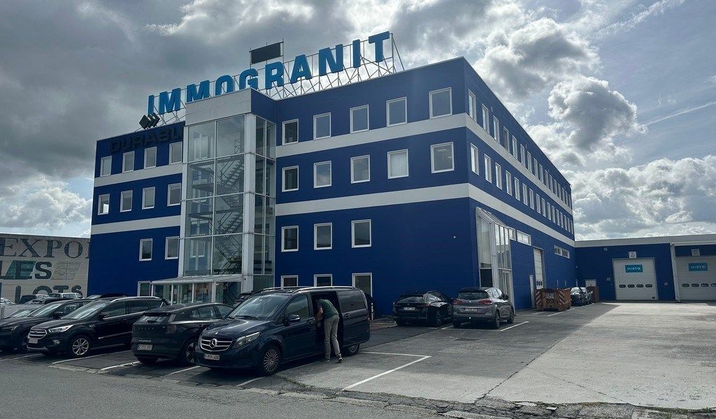 Burelen te huur in Immogranit Building aan E40 in Drongen foto 14