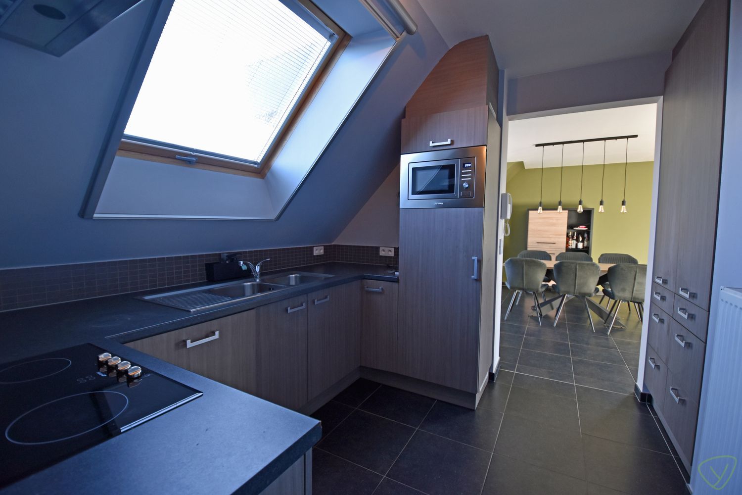 Zeer ruim duplex-appartement in de dorpskern van Sint-Laureins foto 5