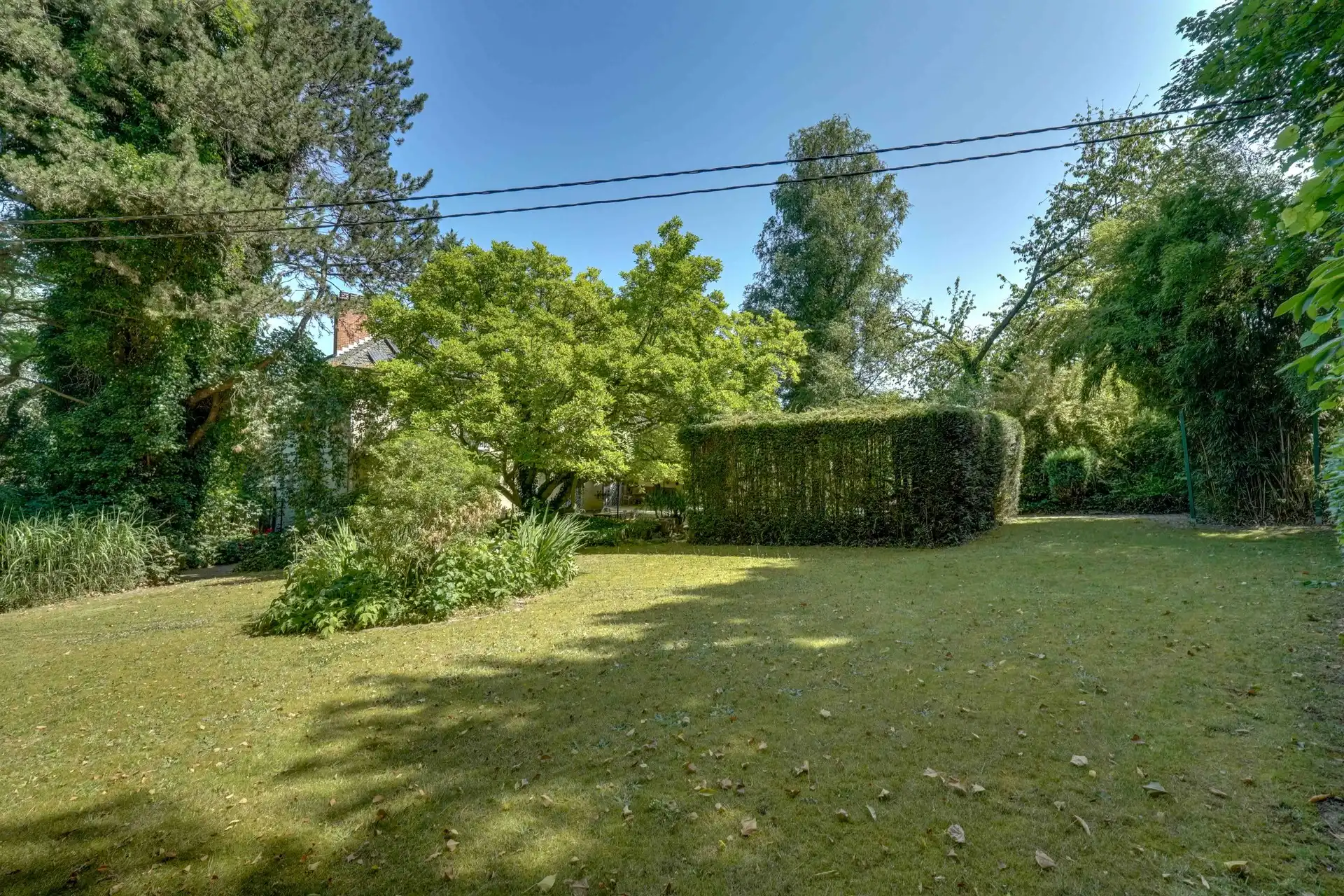 EXCLUSIEVE VILLA IN DOODLOPENDE STRAAT foto 54