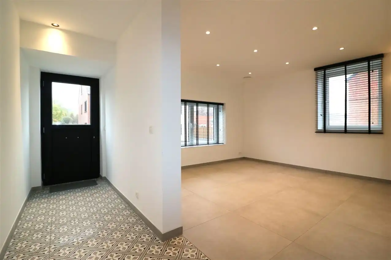 Vernieuwbouw op toplocatie, 3 slpk, tuin en garage foto 5