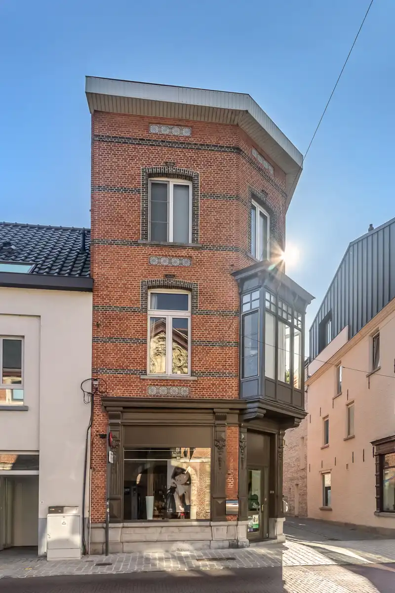 Investeringspand met handelsruimte en twee appartementen foto 30