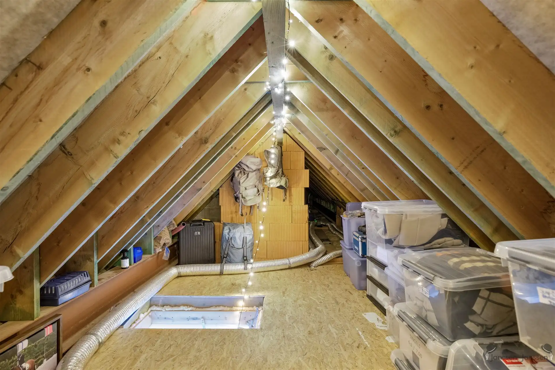 Ruim nieuwbouw appartement met 2 slaapkamers (bemeubeld)  foto 20