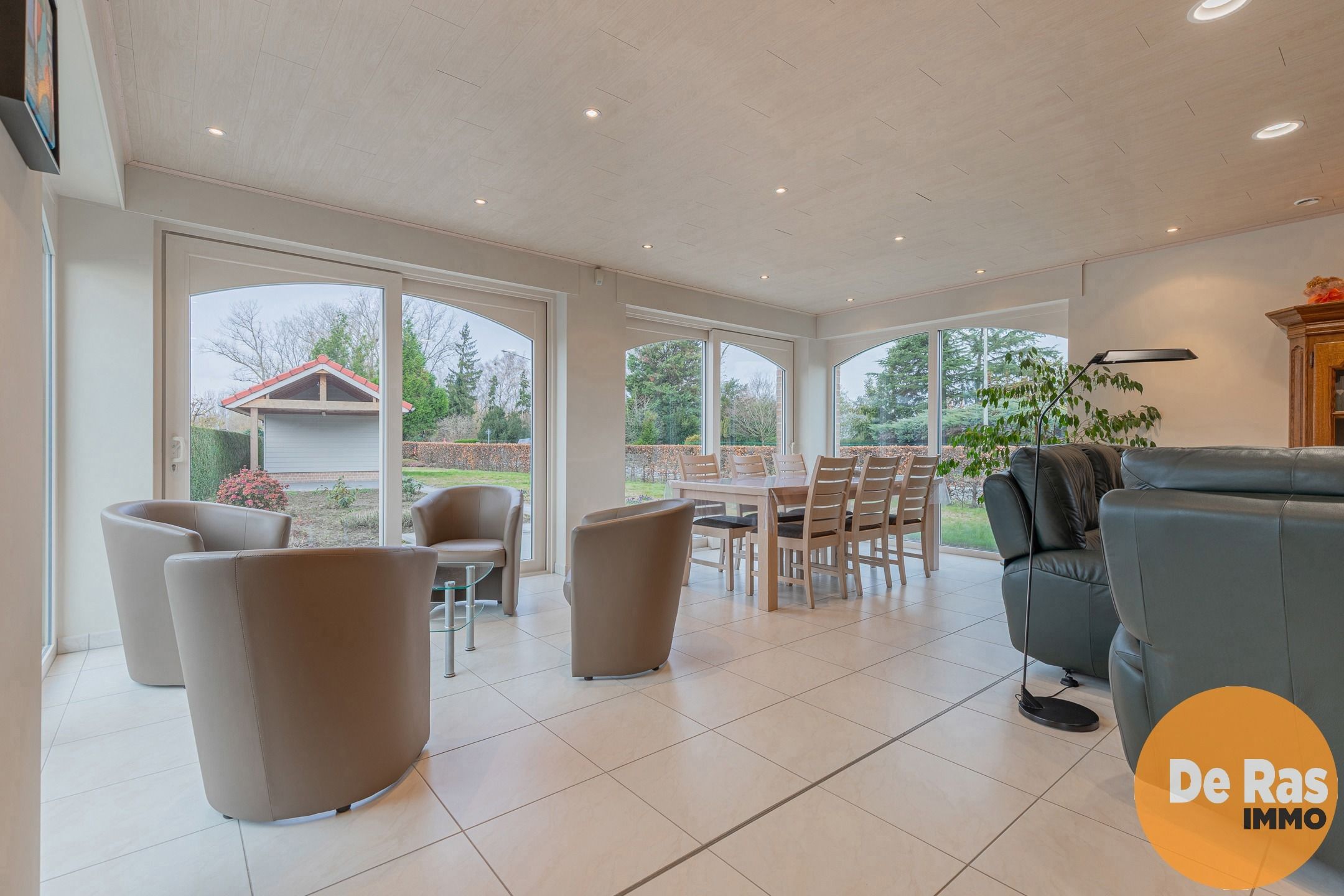 WETTEREN- Ruime, comfortabele 4-gevelwoning centrum Wetteren foto 7