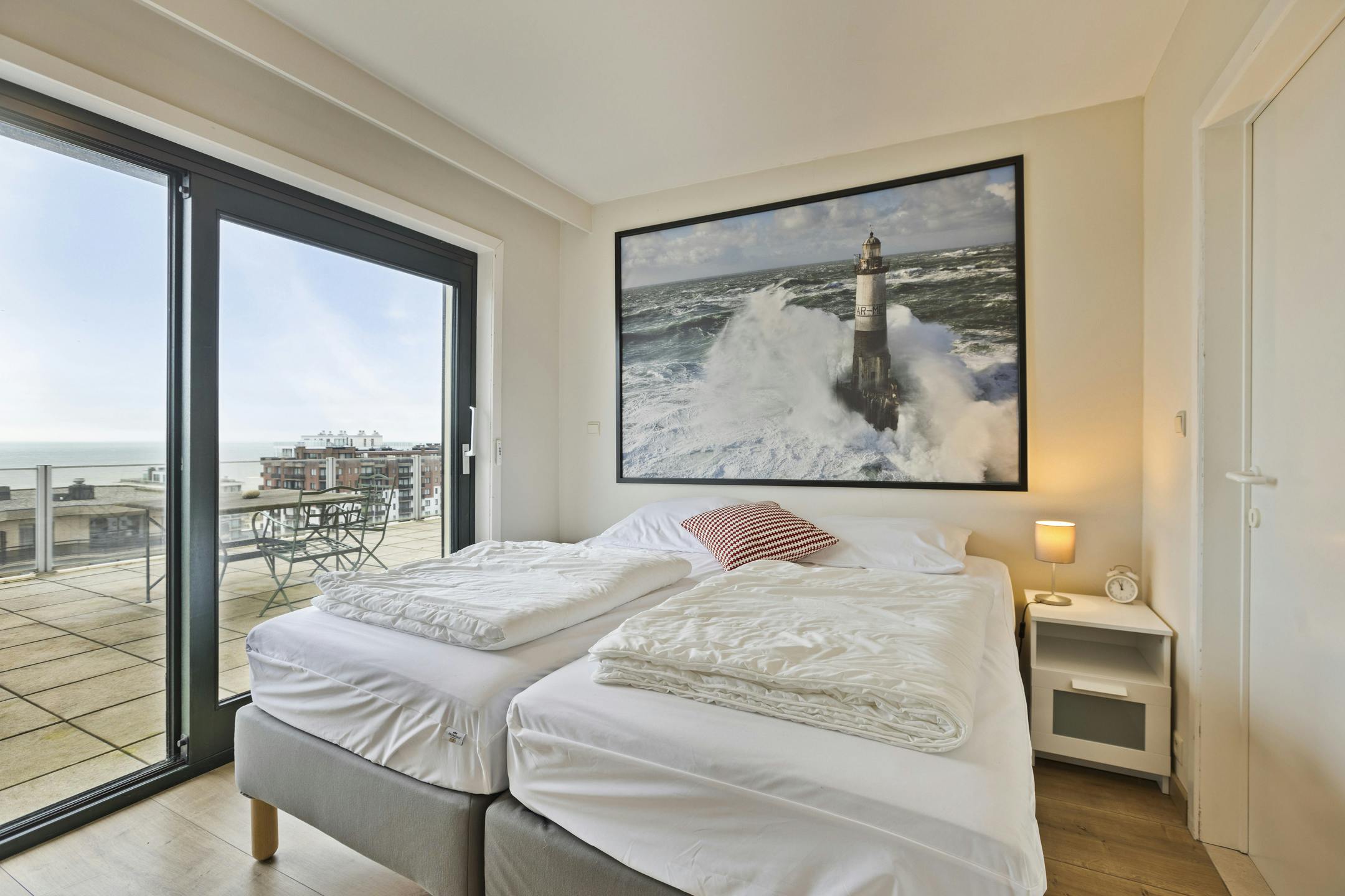 Twee penthouses met ruime terrassen en garage in De Panne foto 35