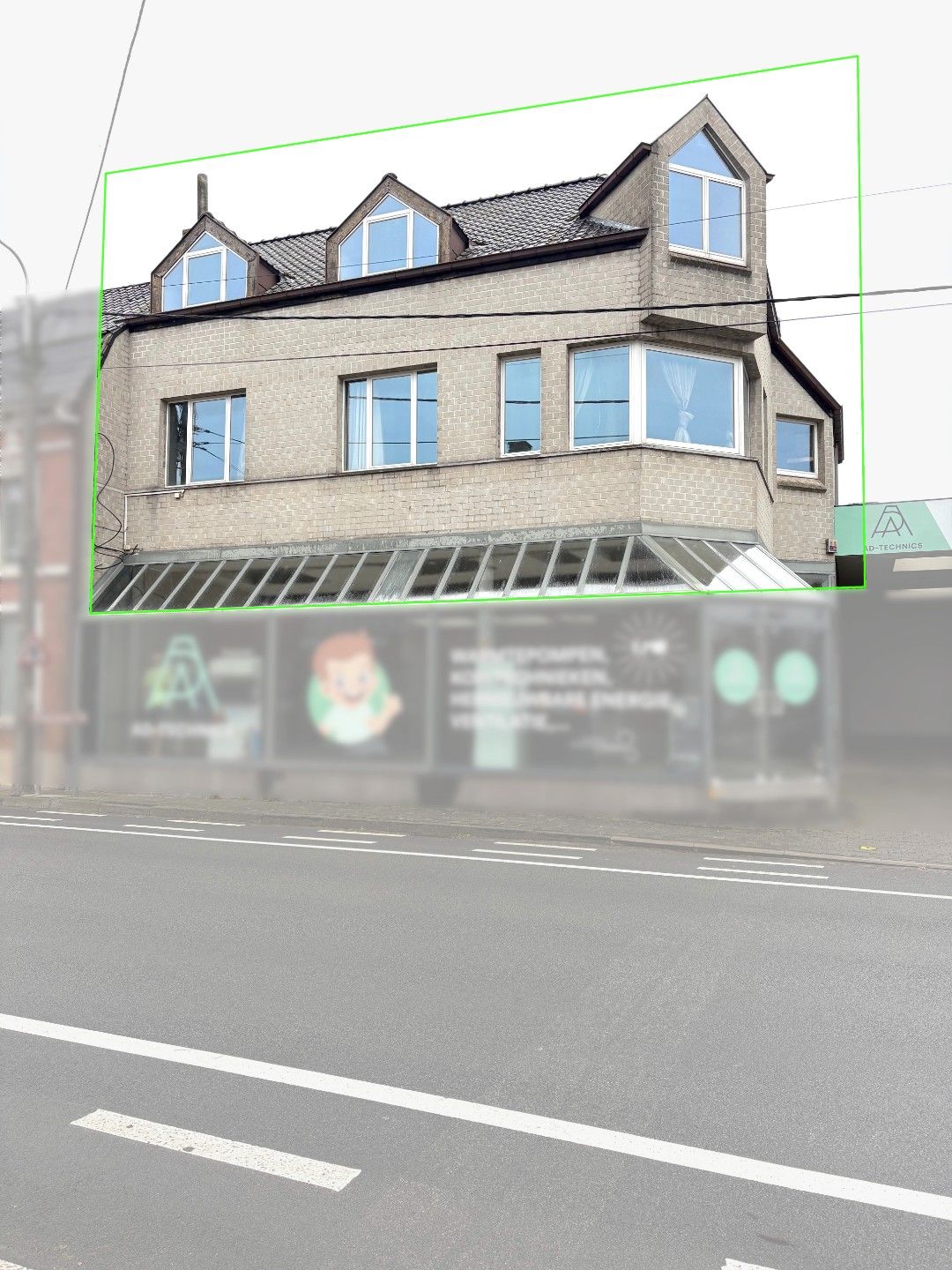 Lichtrijk duplex appartement met 3 slaapkamers en 2 badkamers in het charmante Outrijve (Avelgem)! foto {{pictureIndex}}