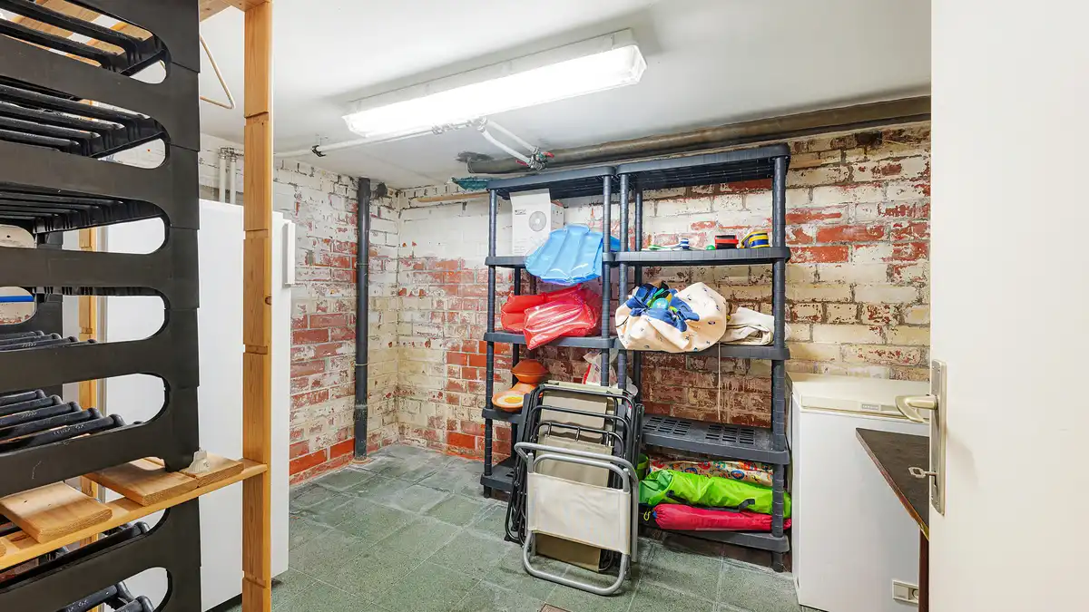 Subliem gerenoveerde koppelvilla op 150m van het strand te koop! foto 52